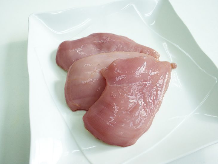Перекусим? Салат с курицей и манго – любителям острого понравится Перекусим? Салат с курицей и манго – любителям острого понравится