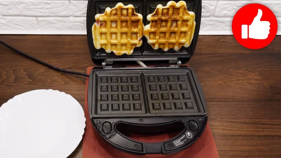 Вкусные вафли с клубникой: идеальная выпечка к чаю