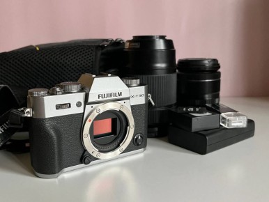 Анна Долгарева: Котаны и котанессы, продаю беззеркалку Fujifilm x-t30 с двумя объективами по причине того, что с моей работой я все снимаю на телефон