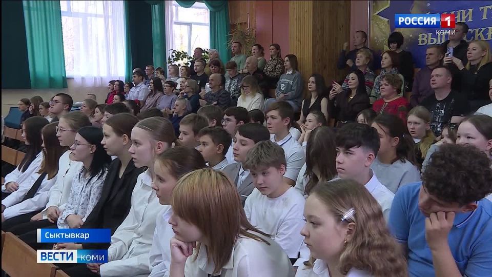 Кадетский класс сыктывкарской гимназии номер один теперь носит имя героя — пожарного первого отряда Республиканского управления государственной противопожарной службы Сергея Творилова