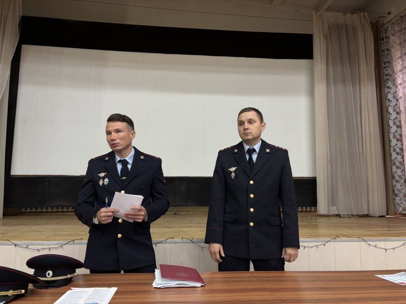 Сотрудники МВД по Республике Коми продолжают профориентационные встречи со студентами СУЗов