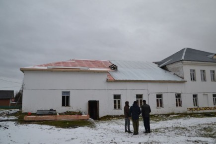 В Усть-Цильме продолжается капремонт культурного центра