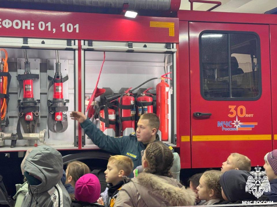 За кулисами героический профессии