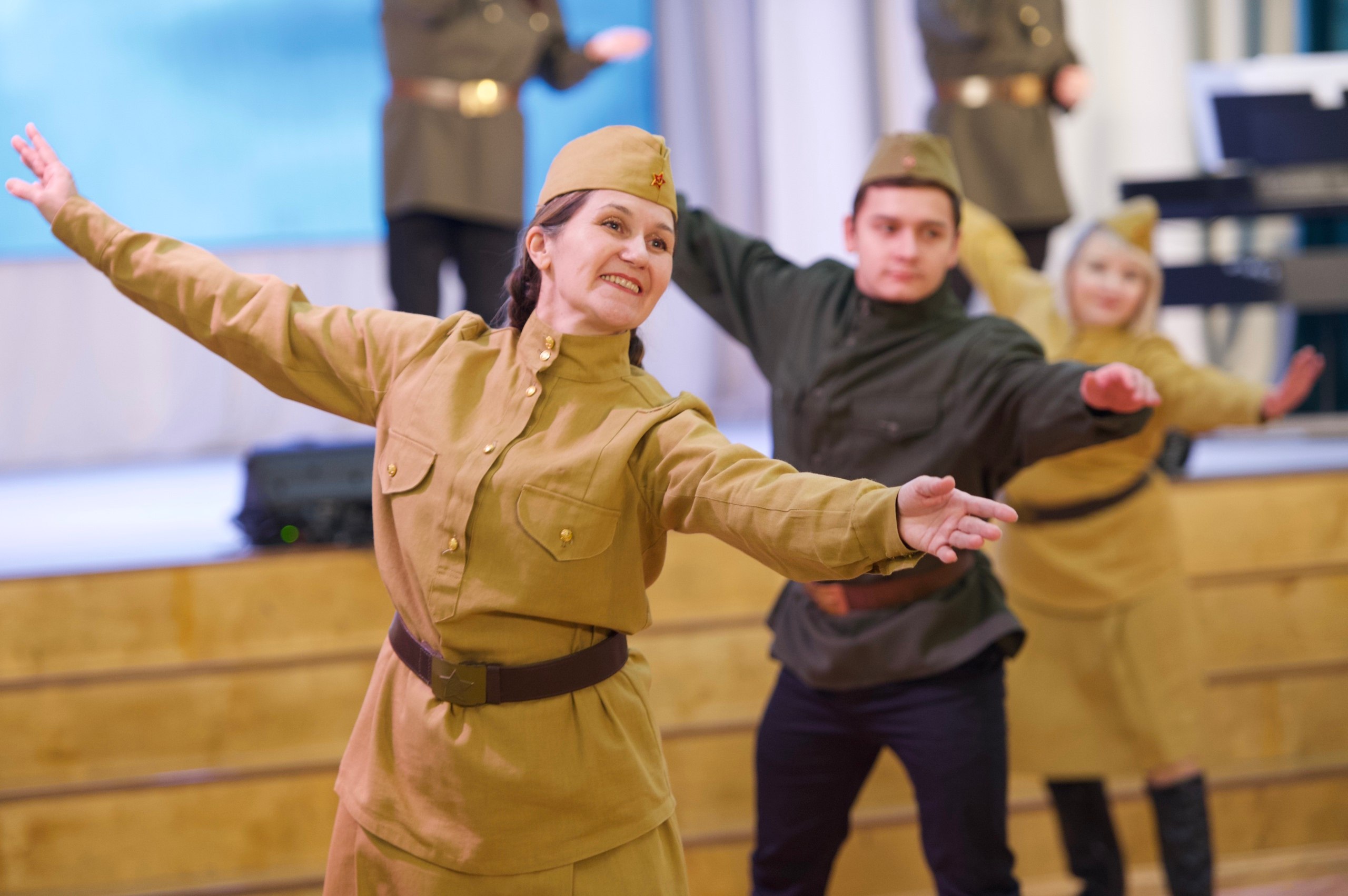 24 октября во дворце творчества детей и учащейся молодежи состоялся гала-концерт муниципального смотра-конкурса художественной самодеятельности «Ступень к Парнасу», посвящённого Году защитников Отечества, 80-летию Победы в... 24 октября во дворце творчества детей и учащейся молодежи состоялся гала-концерт муниципального смотра-конкурса художественной самодеятельности «Ступень к Парнасу», посвящённого Году защитников Отечества, 80-летию Победы в...