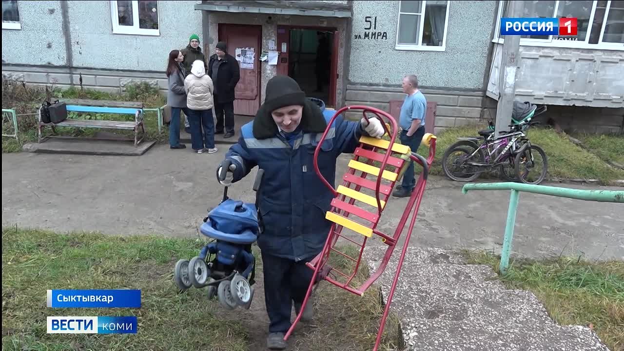 Не захламляем лестничные площадки!