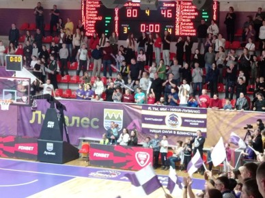 Максим Мартышин: БК " Ника - Лузалес" одержала очередную домашнюю победу! Гордимся и болеем всем сердцем за наших!