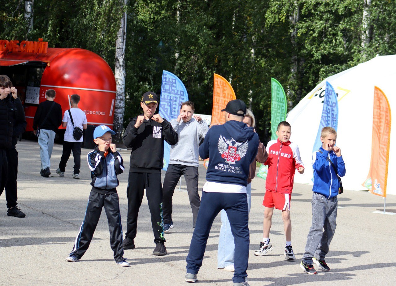Максим Мартышин: Сегодня — День тренера!. Поздравляю всех, кто помогает становиться сильнее, увереннее и целеустремлённее Максим Мартышин: Сегодня — День тренера!. Поздравляю всех, кто помогает становиться сильнее, увереннее и целеустремлённее
