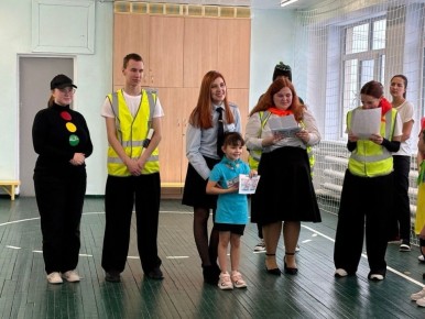 Воркутинские дошкольники приняли участие в конкурсе по Правилам дорожного движения, приуроченном ко Дню автомобилиста
