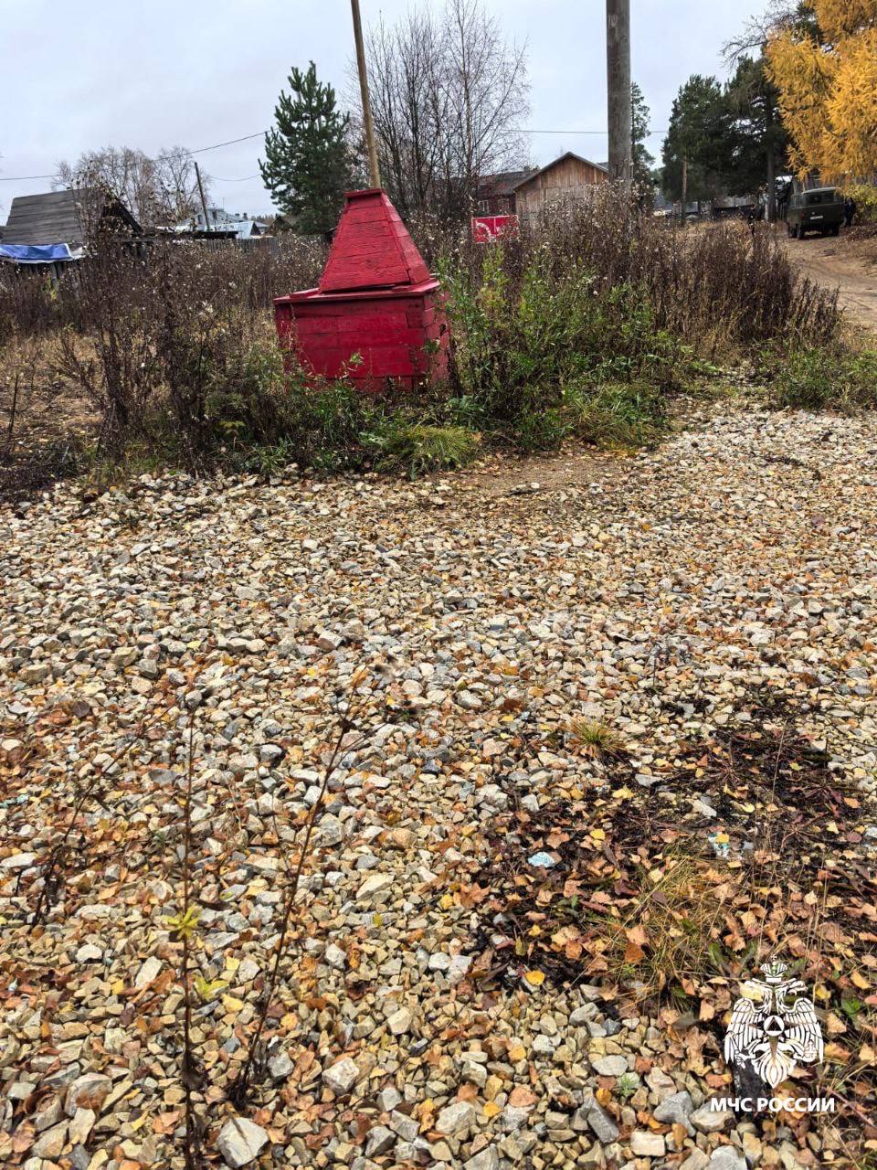 Выездное обследование. Сотрудники МЧС России совместно с администрацией города Сыктывкара провели выездное обследование в местечке Сосновая поляна пгт Выездное обследование. Сотрудники МЧС России совместно с администрацией города Сыктывкара провели выездное обследование в местечке Сосновая поляна пгт