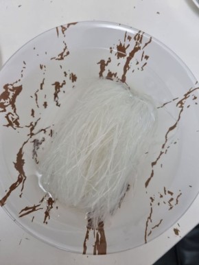 Кулинарное искусство в домашних условиях: стейк из тунца с теплым грин-салатом