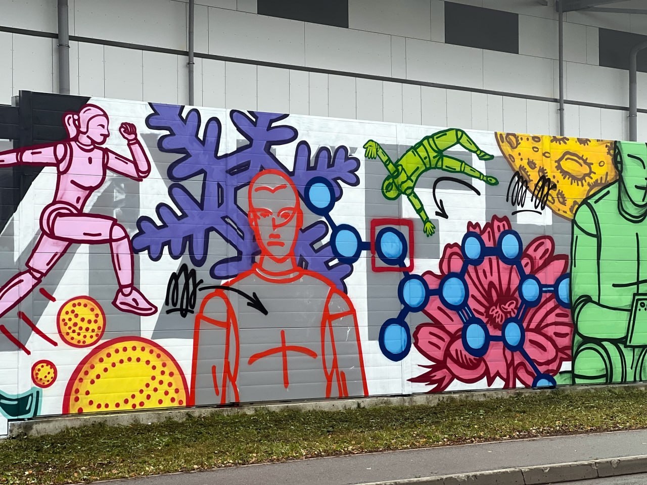 Делимся законченным муралом в Сыктывкаре от художника Миши Most Делимся законченным муралом в Сыктывкаре от художника Миши Most