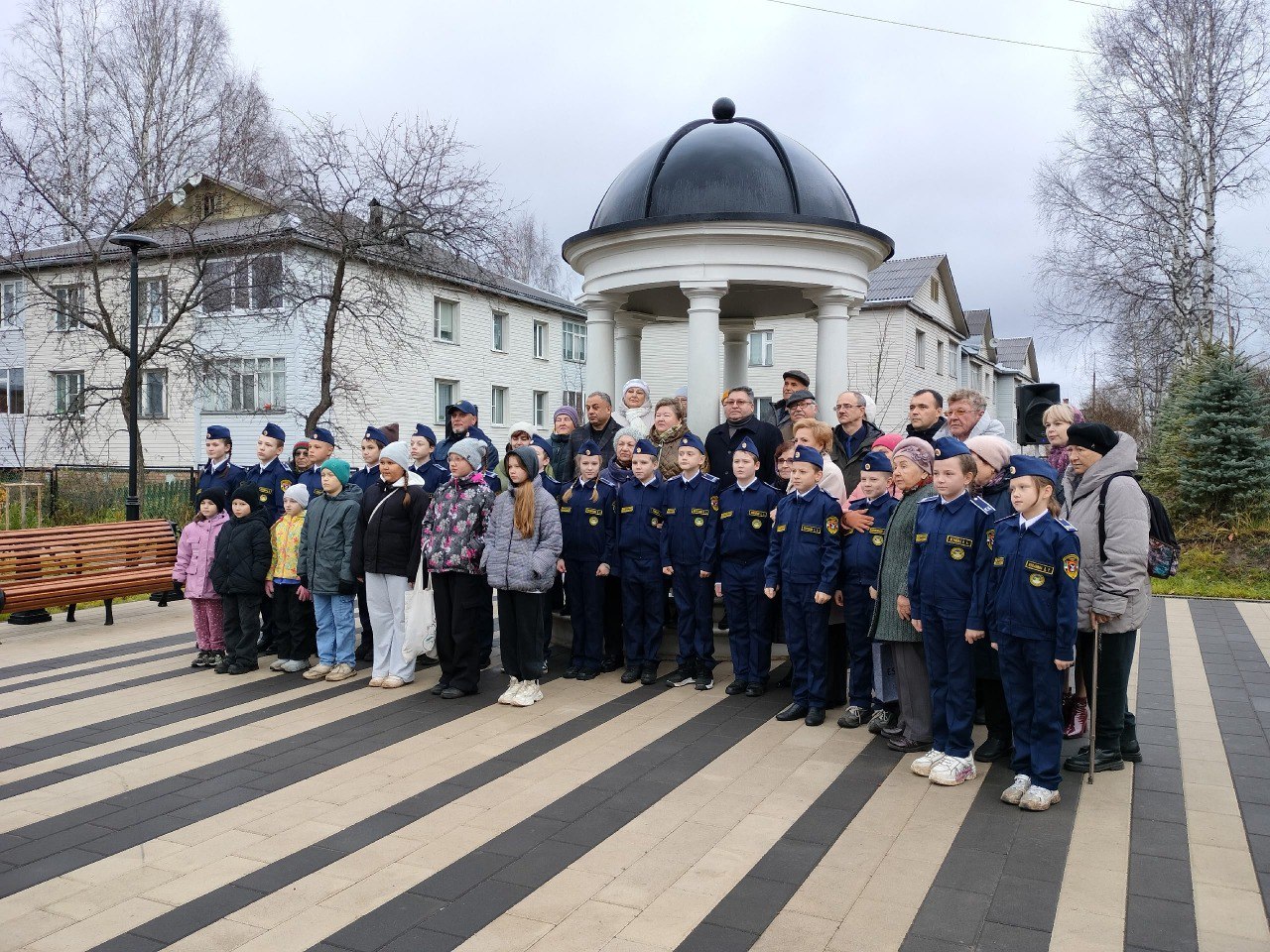 В Краснозатонском прошло торжественное открытие мемориального комплекса, посвященного 80-летию Победы в Великой Отечественной войне, участникам локальных боевых действий, ликвидаторам ЧАЭС и труженикам тыла В Краснозатонском прошло торжественное открытие мемориального комплекса, посвященного 80-летию Победы в Великой Отечественной войне, участникам локальных боевых действий, ликвидаторам ЧАЭС и труженикам тыла