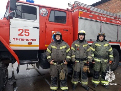 Герои не носят плащи…. 22 октября в поселке Троицко-Печорск произошло возгорание квартиры в двухэтажном многоквартирном доме по улице Савина