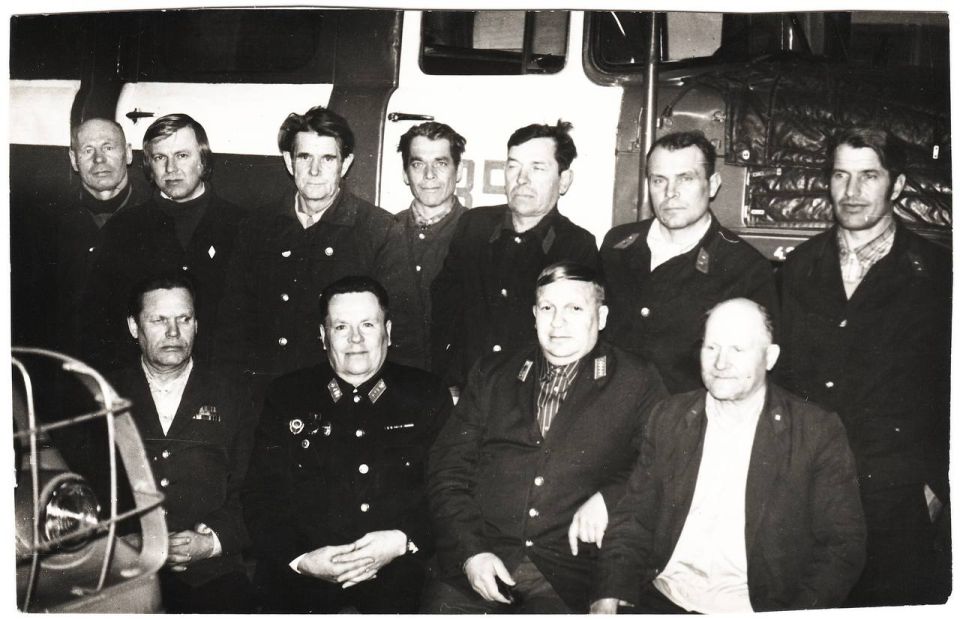 #. 1980., -   , ..     35    