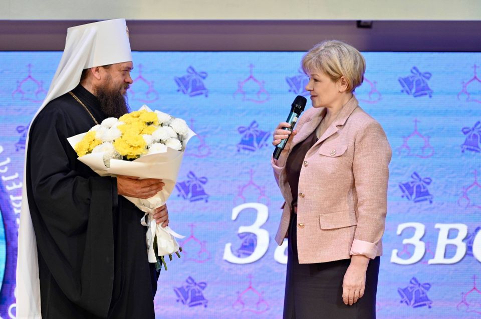 Каждый родитель задумывается: как объяснить ребенку разницу между хорошим и плохим поступком? Почему важно уважать старших и любить свою Родину? А главное — как вырастить хорошего человека, который искренне любит Россию и...