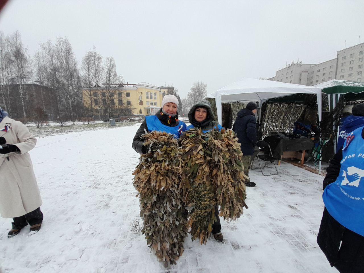 Максим Мартышин: Несмотря на мокрый снег и непогоду, Театральная площадь сегодня стала по-настоящему тёплым и объединяющим местом Максим Мартышин: Несмотря на мокрый снег и непогоду, Театральная площадь сегодня стала по-настоящему тёплым и объединяющим местом