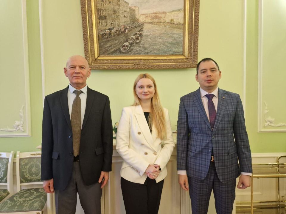 Коми продолжает налаживать внешние связи с дружественными государствами Коми продолжает налаживать внешние связи с дружественными государствами