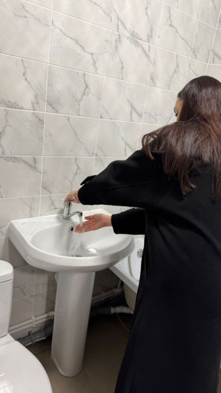 Совместно с членами приемочной комиссии заместитель руководителя администрации Кристина Ващенкова осмотрели новые жилые помещения, расположенные на улицах Петрозаводская и Панева Совместно с членами приемочной комиссии заместитель руководителя администрации Кристина Ващенкова осмотрели новые жилые помещения, расположенные на улицах Петрозаводская и Панева