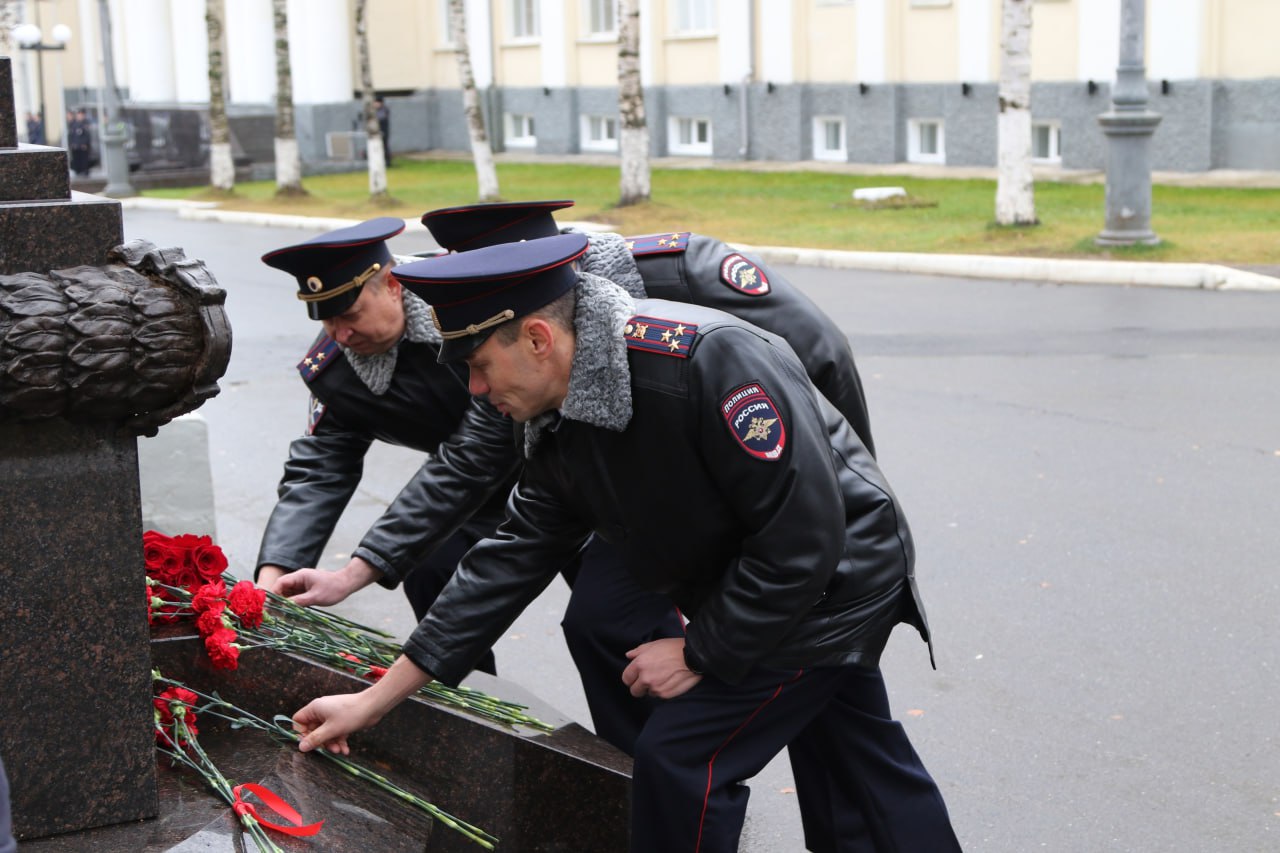 В МВД по Коми состоялась торжественное мероприятие, посвященное Дню сотрудника органов внутренних дел Российской Федерации В МВД по Коми состоялась торжественное мероприятие, посвященное Дню сотрудника органов внутренних дел Российской Федерации