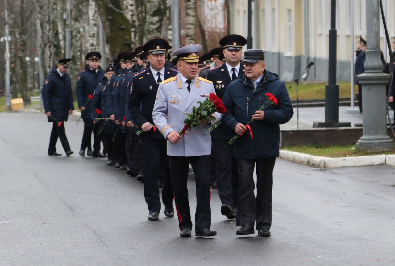 В МВД по Коми состоялась торжественное мероприятие, посвященное Дню сотрудника органов внутренних дел Российской Федерации В МВД по Коми состоялась торжественное мероприятие, посвященное Дню сотрудника органов внутренних дел Российской Федерации