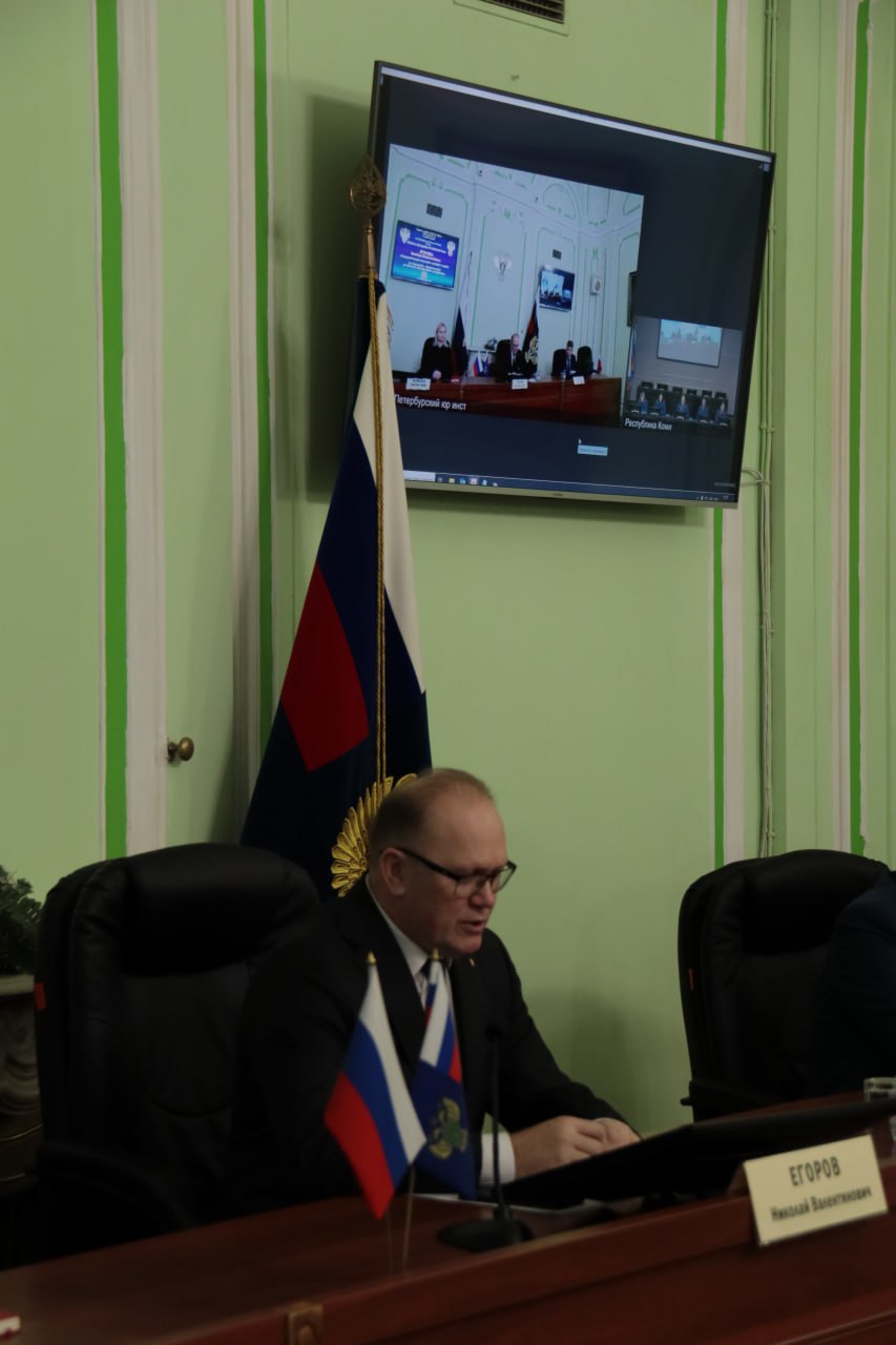 06 ноября 2025 года прокурор Республики Коми Николай Егоров провел встречу со студентами Санкт-Петербургского юридического института (филиала) Университета прокуратуры Российской Федерации, обучающимися по целевым... 06 ноября 2025 года прокурор Республики Коми Николай Егоров провел встречу со студентами Санкт-Петербургского юридического института (филиала) Университета прокуратуры Российской Федерации, обучающимися по целевым...