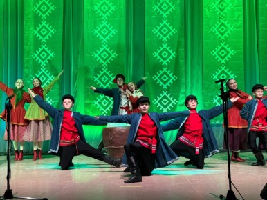 В Сыктывкаре состоялся гала-концерт открытого городского фестиваля-конкурса детского и юношеского народного творчества «Гажа гытсан» («Веселая карусель»), который соответствует задачам и целям национального проекта «Молодежь...