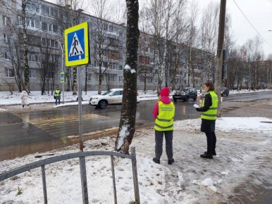 Родительская общественность г. Сыктывкара и #Госавтоинспекторы11 организовали профилактический рейд