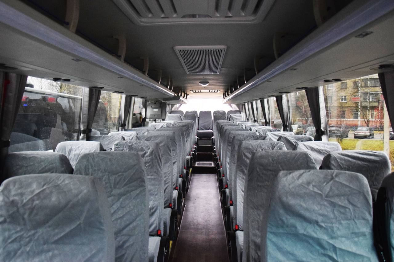 В Ухту поступили два новых пассажирских автобуса для междугородних поездок В Ухту поступили два новых пассажирских автобуса для междугородних поездок