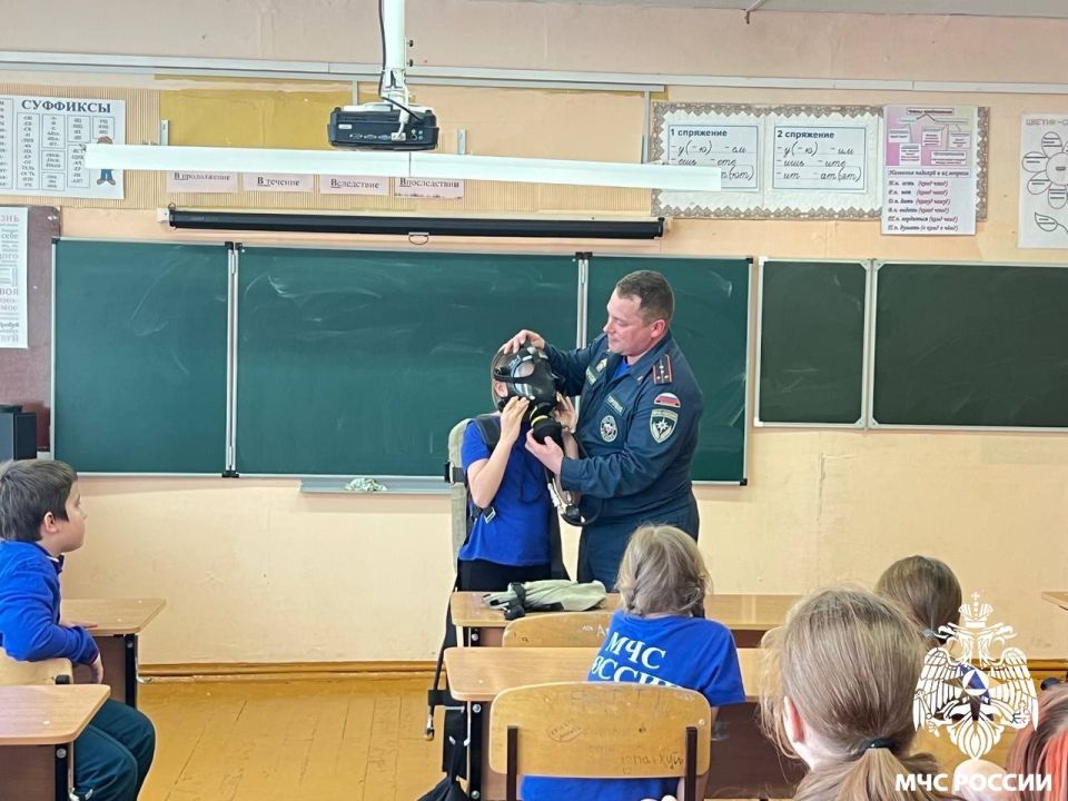  - !.        -        - 