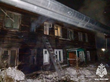 За #ДежурныеСутки огнеборцы МЧС России ликвидировали пожар в квартире жилого дома по улице Советская в селе Сторожевск на площади 30 квадратных метров