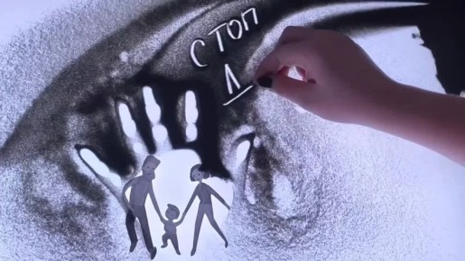 В Сыктывкаре сотрудники #Госавтоинспекции11 и Общественной приемной при Главе Республики Коми подготовили видеоролик ко Всемирному дню памяти жертв дорожно – транспортных происшествий