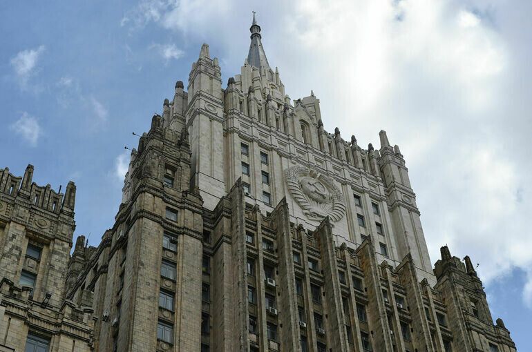 МИД России: МОК исчезает за границей олимпийских идеалов