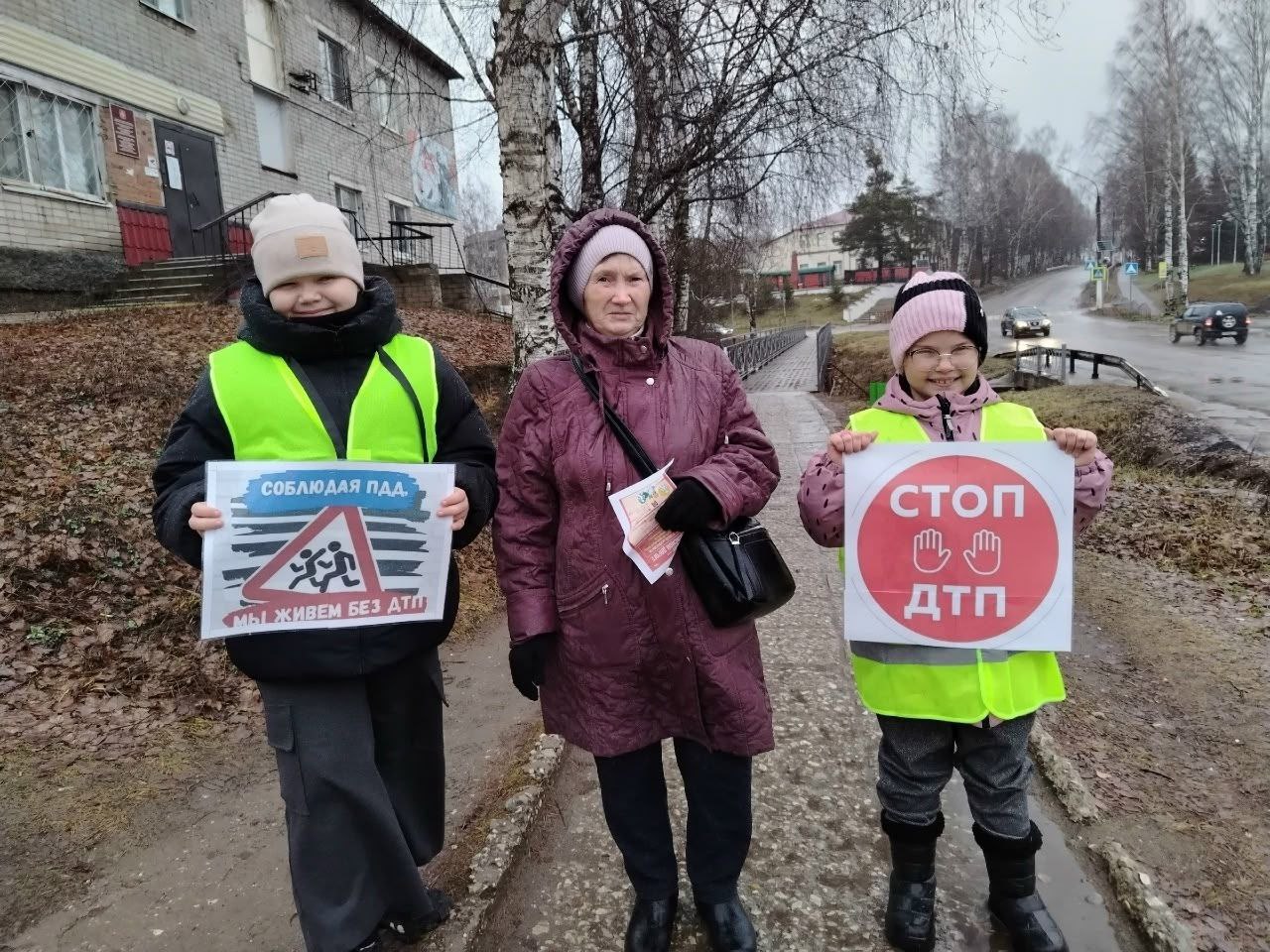 Водителям Сысольского района напомнили о важности соблюдения ПДД Водителям Сысольского района напомнили о важности соблюдения ПДД