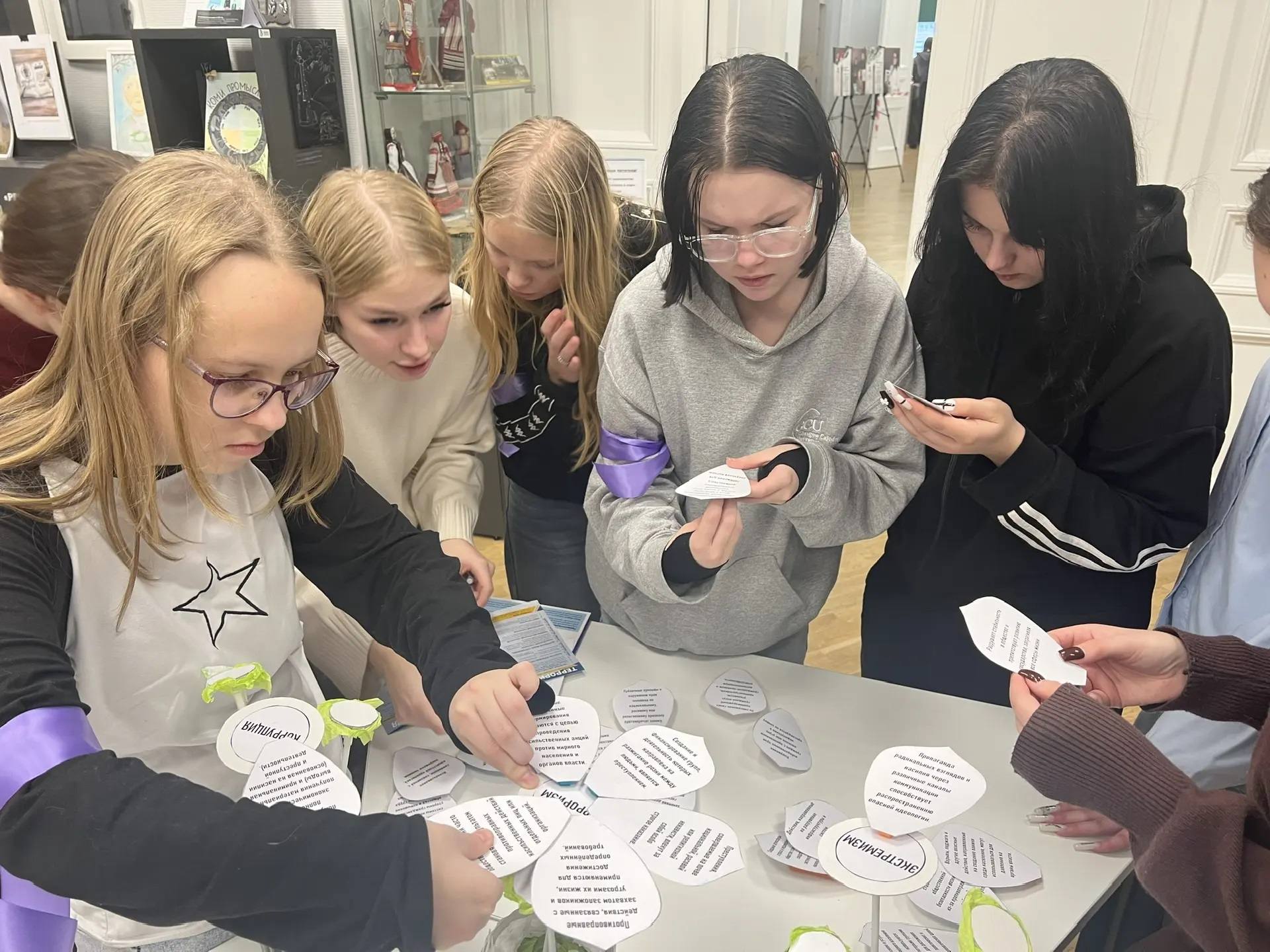 Сотрудники МВД по Республике Коми принимают активное участие в реализации стратегического тура «КОД безопасности» для молодежи Сотрудники МВД по Республике Коми принимают активное участие в реализации стратегического тура «КОД безопасности» для молодежи