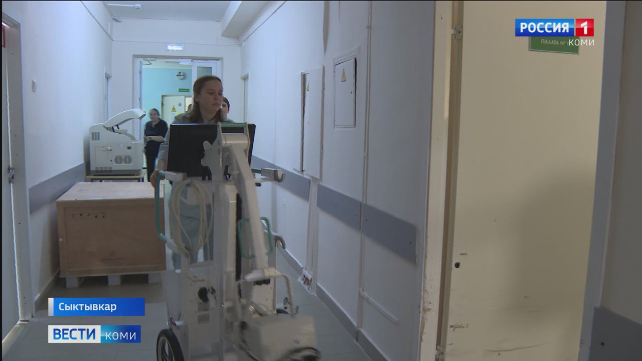 В отделении травматологии первой сыктывкарской больницы на вахту заступил новый сотрудник