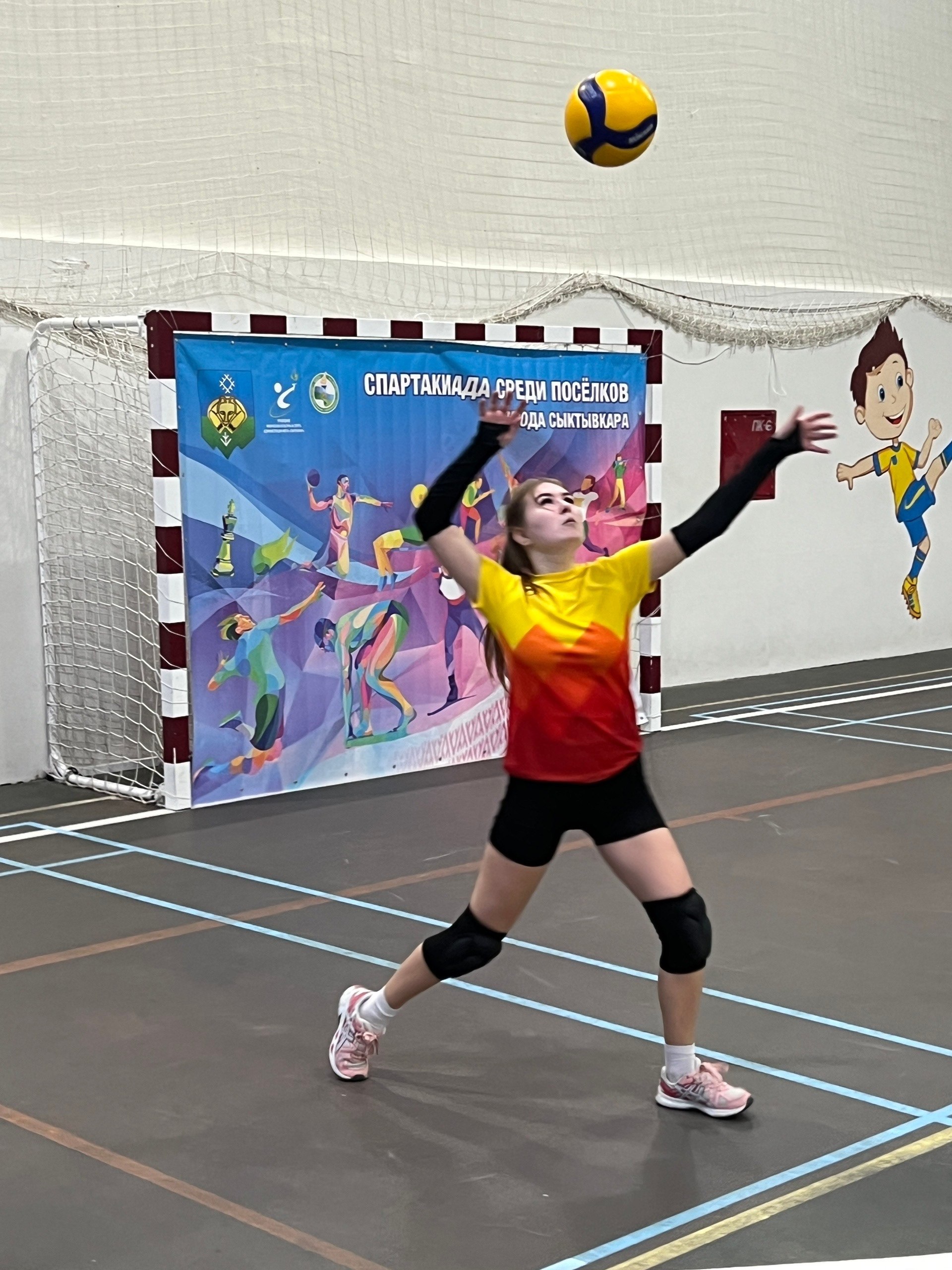 16 ноября в стенах «Спортивной школы по футболу» развернулись нешуточные спортивные страсти 16 ноября в стенах «Спортивной школы по футболу» развернулись нешуточные спортивные страсти