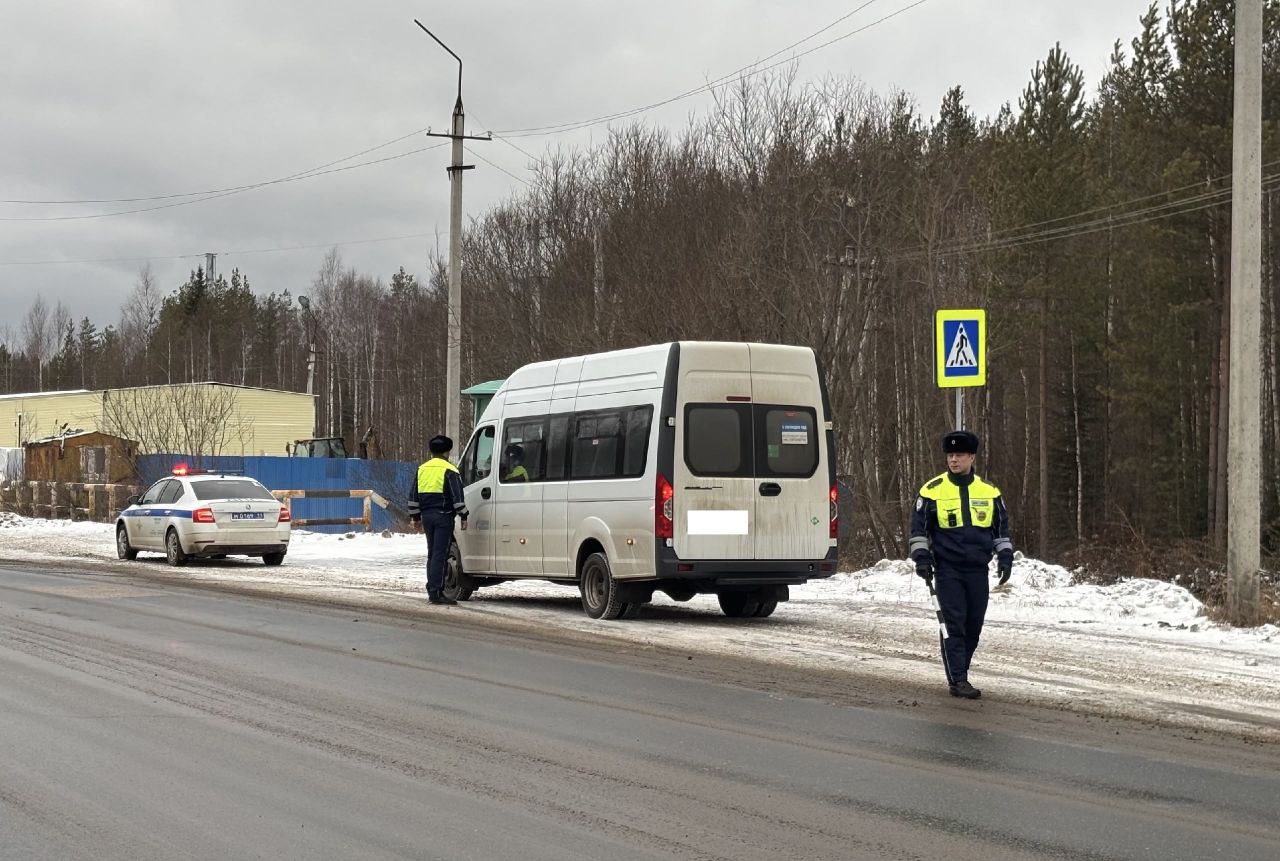 В Ухте #Госавтоинспекторы11 проводят рейды в рамках профилактического мероприятия «Грузовик-автобус» В Ухте #Госавтоинспекторы11 проводят рейды в рамках профилактического мероприятия «Грузовик-автобус»