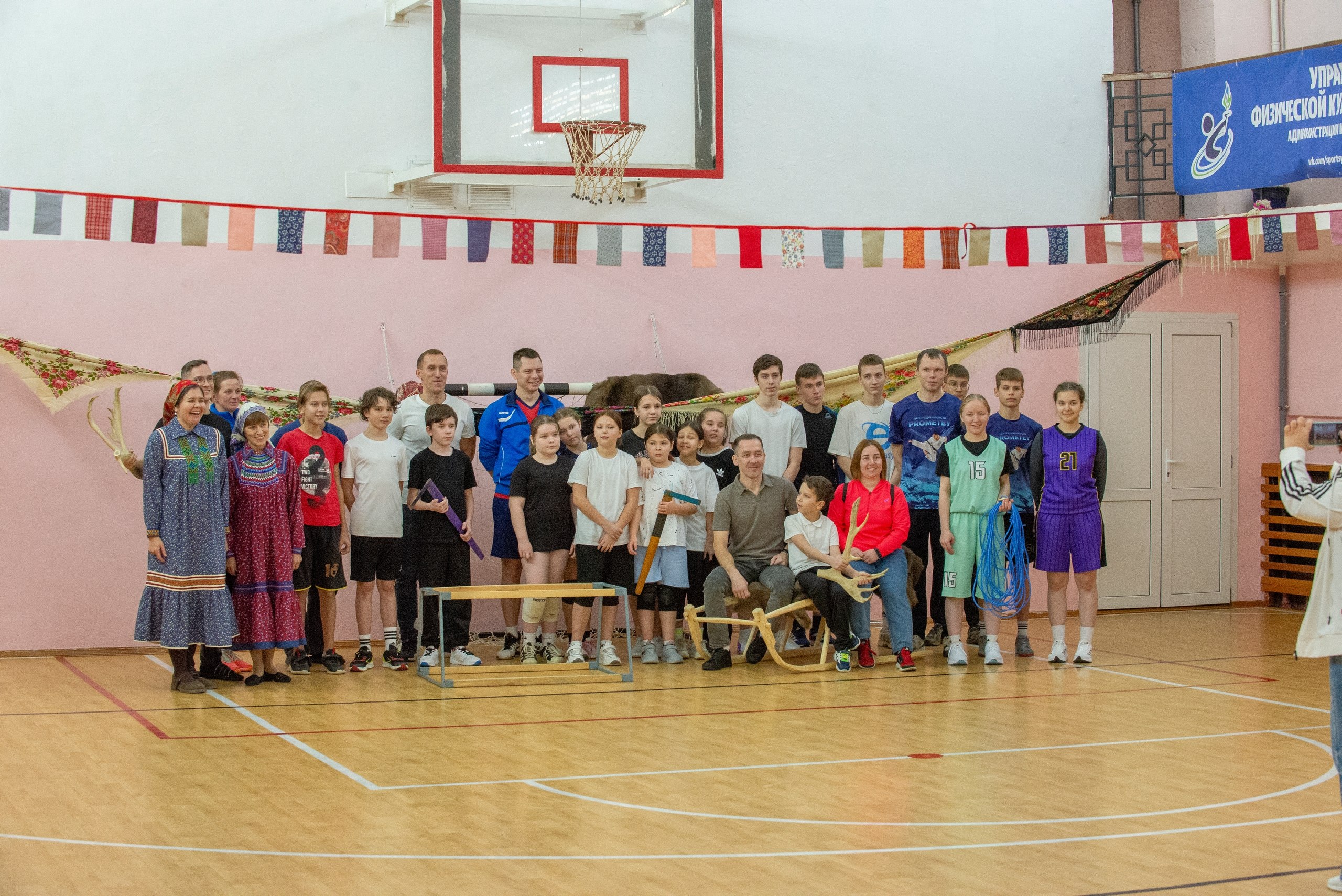 Проект "От глубокой древности до наших дней: финно-угры вчера и сегодня" вышел за пределы Эжвинского центра коми культуры, представив мероприятие, посвященное народу манси и северному многоборью, в... Проект "От глубокой древности до наших дней: финно-угры вчера и сегодня" вышел за пределы Эжвинского центра коми культуры, представив мероприятие, посвященное народу манси и северному многоборью, в...