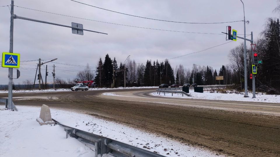 Максим Мартышин: Уважаемые горожане! Сегодня из соцсетей как и многие из вас узнал, что на Октябрьском проспекте в сторону города утром образовалась пробка в районе поворота на Човью Максим Мартышин: Уважаемые горожане! Сегодня из соцсетей как и многие из вас узнал, что на Октябрьском проспекте в сторону города утром образовалась пробка в районе поворота на Човью