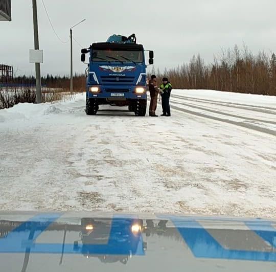 #Госавтоинспекция11 г. Усинска проводят профилактическую работу с водителями автобусов и грузовых транспортных средств #Госавтоинспекция11 г. Усинска проводят профилактическую работу с водителями автобусов и грузовых транспортных средств