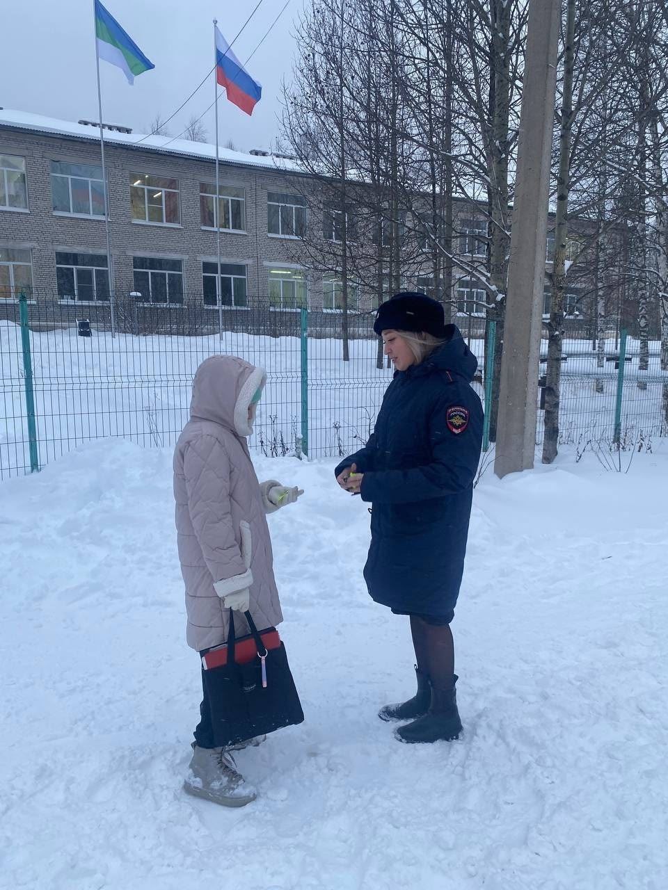 Сотрудники #Госавтоинспекции11 Удорского района провели уличную акцию "Засветись" Сотрудники #Госавтоинспекции11 Удорского района провели уличную акцию "Засветись"