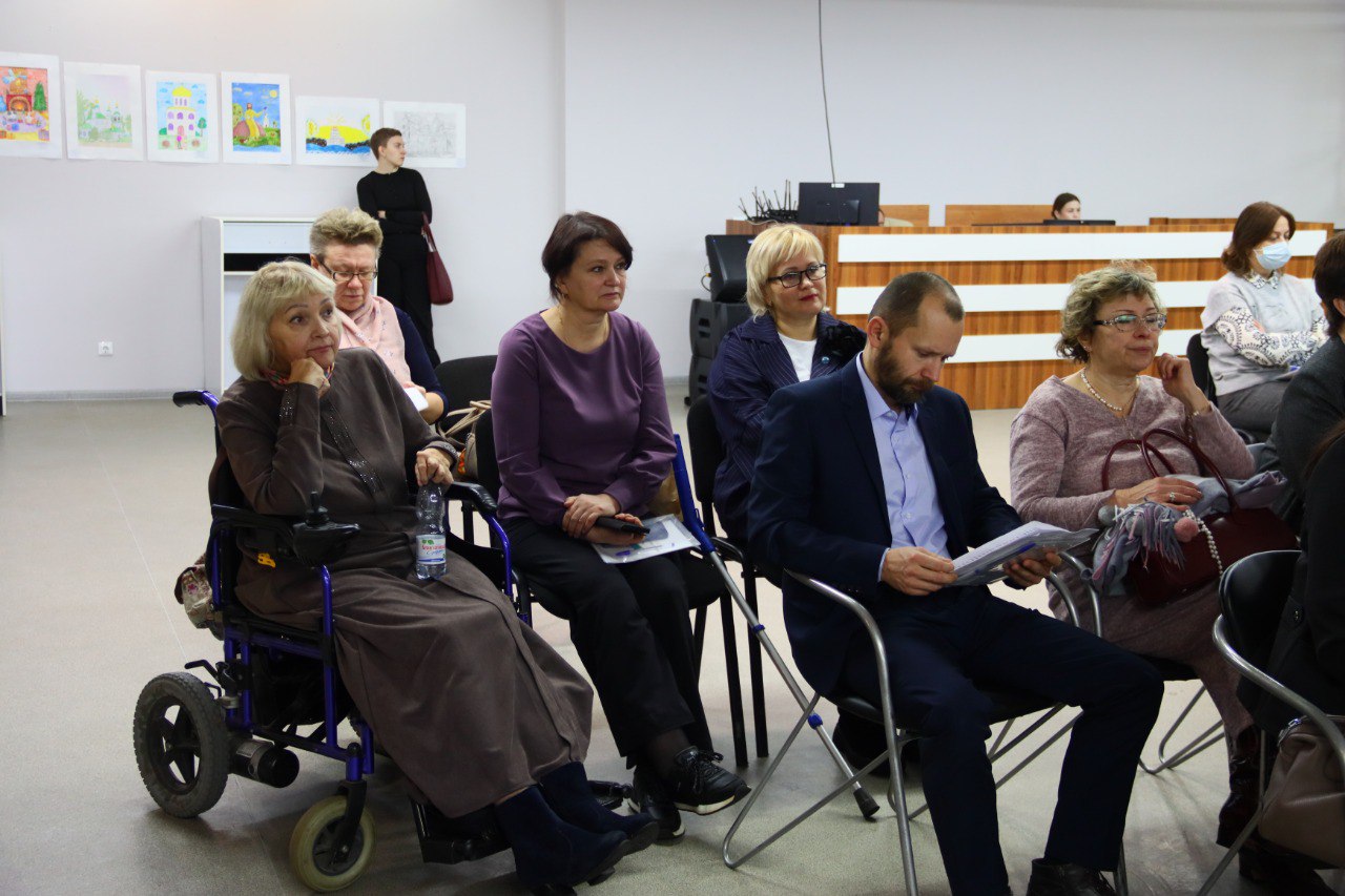 Максим Мартышин: Сегодня в нашем городе проходит важное событие - форум «Гражданское общество в Республике Коми. Меняем жизнь к лучшему» Максим Мартышин: Сегодня в нашем городе проходит важное событие - форум «Гражданское общество в Республике Коми. Меняем жизнь к лучшему»