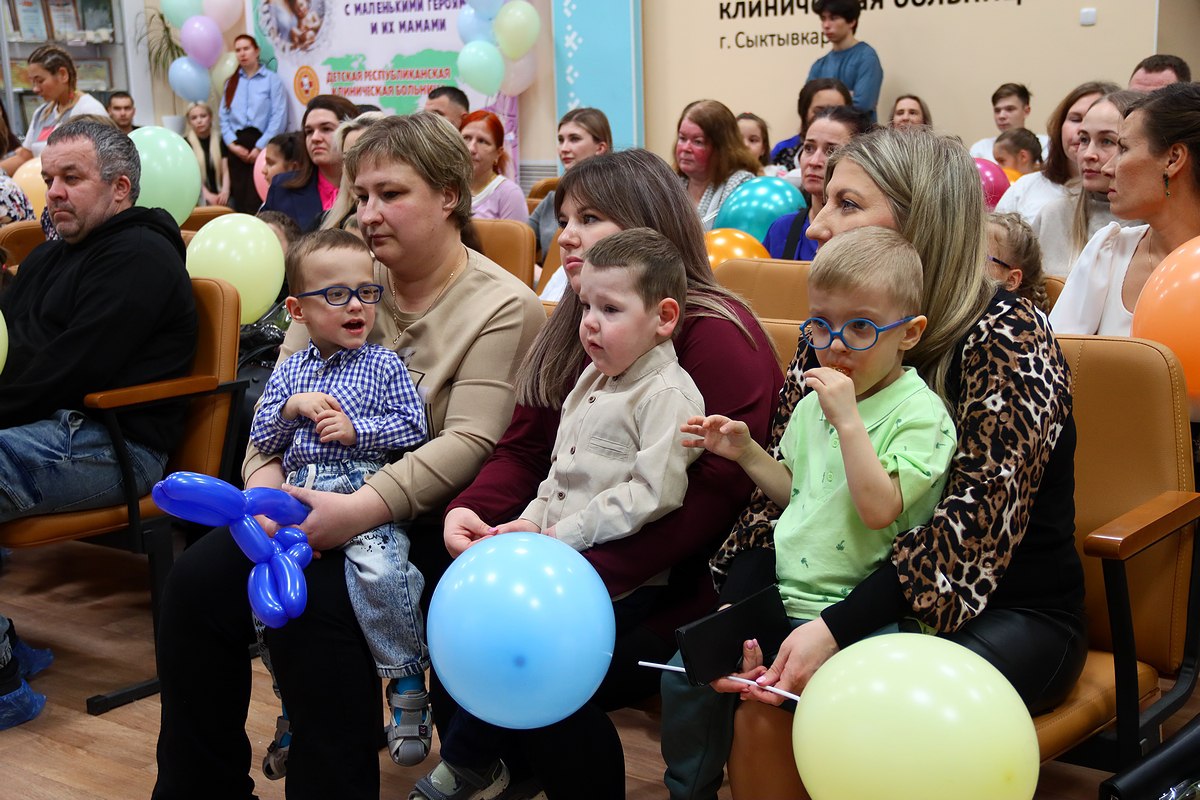 Максим Мартышин: Вчера вечером вместе с командой администрации посетил одно из самых душевных и светлых мероприятий - праздник в отделении патологии новорождённых и недоношенных детей Республиканской детской клинической... Максим Мартышин: Вчера вечером вместе с командой администрации посетил одно из самых душевных и светлых мероприятий - праздник в отделении патологии новорождённых и недоношенных детей Республиканской детской клинической...