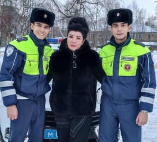 В канун Дня матери мы хотим рассказать об удивительной женщине, чьё материнское сердце вмещает двойную любовь, двойную заботу и – без преувеличения – двойную гордость