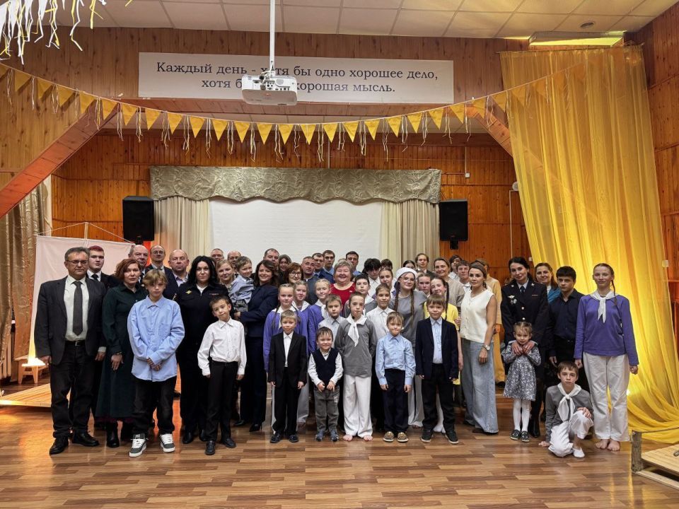 Ни одна добродетель не проявляется столь ярко, как умение окружить маленького человечка теплом и заботой