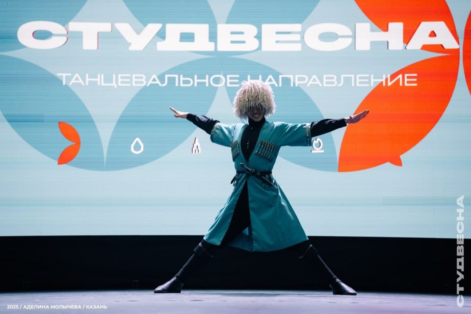 Наши студенты вернулись с наградами со Всероссийской «Студвесны»! Наши студенты вернулись с наградами со Всероссийской «Студвесны»!