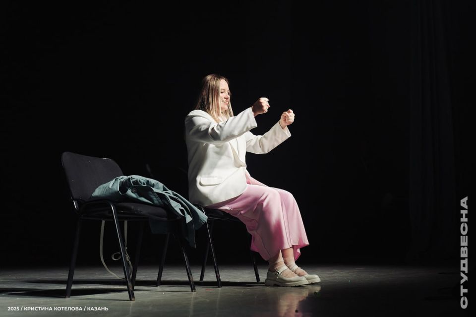 Наши студенты вернулись с наградами со Всероссийской «Студвесны»! Наши студенты вернулись с наградами со Всероссийской «Студвесны»!