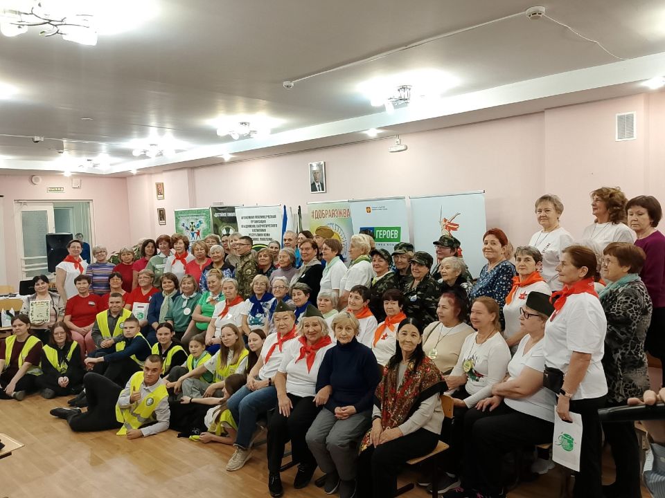 Молодая гвардия Эжвы. В Эжвинском районе Сыктывкара состоялась военно-патриотическая игра "Молодая гвардия Эжвы", собравшая участников из 12 первичных организаций Эжвинского совета ветеранов Молодая гвардия Эжвы. В Эжвинском районе Сыктывкара состоялась военно-патриотическая игра "Молодая гвардия Эжвы", собравшая участников из 12 первичных организаций Эжвинского совета ветеранов