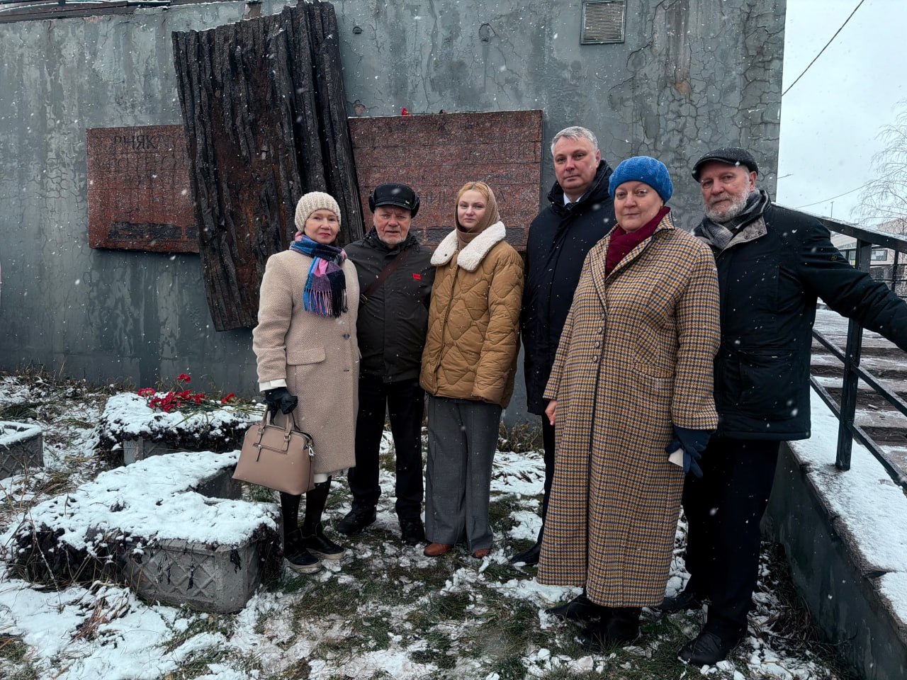 В Санкт-Петербурге почтили память горняков Воркуты В Санкт-Петербурге почтили память горняков Воркуты