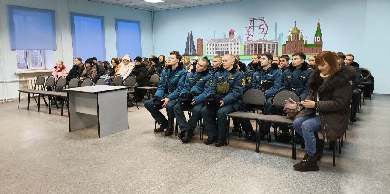 В Ухте для студентов Правового Лесотехнического и медицинского колледжей организовали мероприятие по ликвидации последствий ДТП В Ухте для студентов Правового Лесотехнического и медицинского колледжей организовали мероприятие по ликвидации последствий ДТП